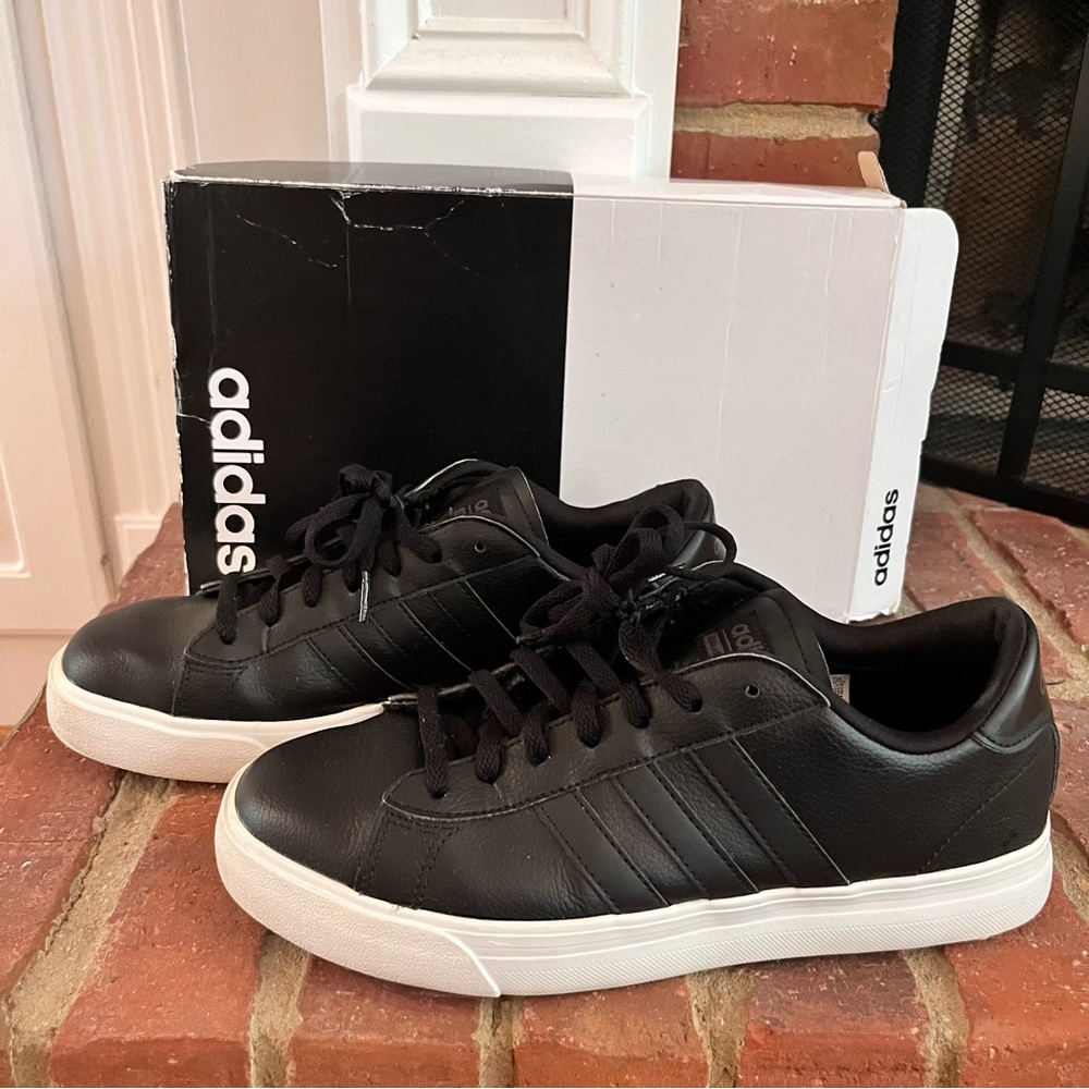 Adidas Cloudfoam Super Daily Core Black and White Sneaker Men’s Size 7.5